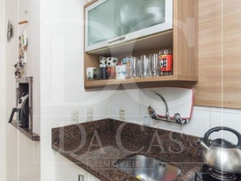 Apartamento à venda com 63m², 2 dormitórios, 1 vaga no bairro Tristeza em Porto Alegre