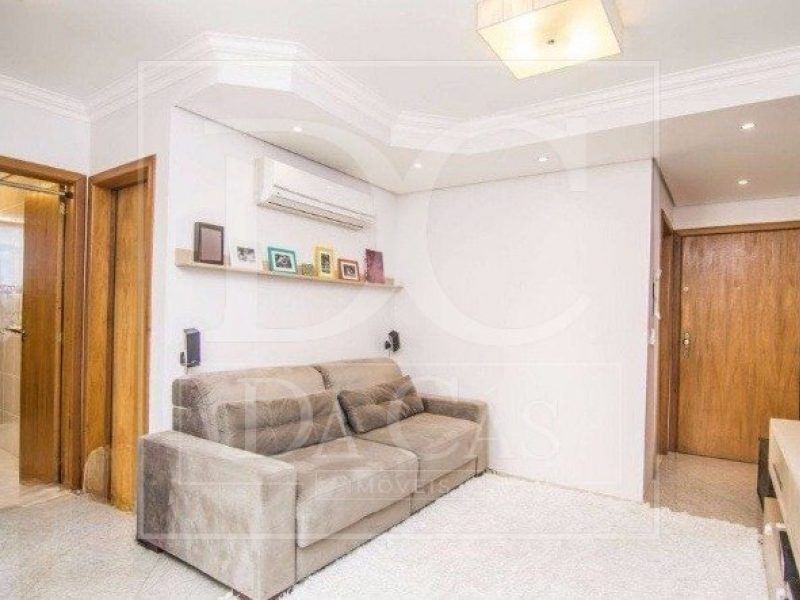 Apartamento à venda com 74m², 2 dormitórios, 1 suíte, 2 vagas no bairro Petrópolis em Porto Alegre