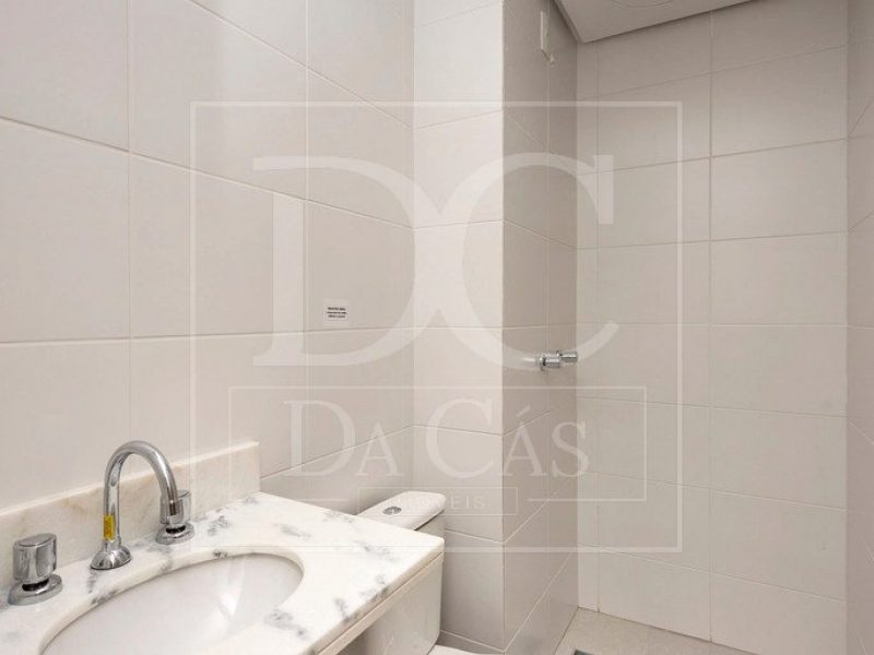 Apartamento à venda com 70m², 2 dormitórios, 1 suíte, 2 vagas no bairro Bom Jesus em Porto Alegre