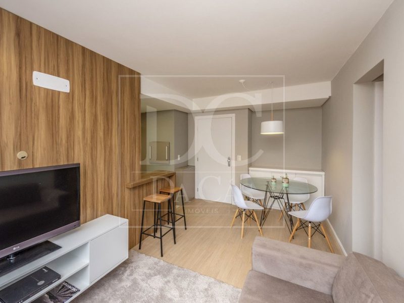 Apartamento à venda com 65m², 3 dormitórios, 1 suíte, 2 vagas no bairro Petrópolis em Porto Alegre