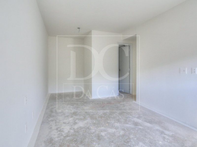 Apartamento à venda com 92m², 3 dormitórios, 1 suíte, 2 vagas no bairro Menino Deus em Porto Alegre