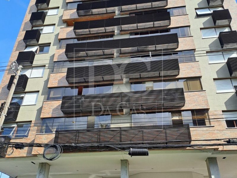 Apartamento à venda com 246m², 3 dormitórios, 1 suíte, 3 vagas no bairro Bela Vista em Porto Alegre