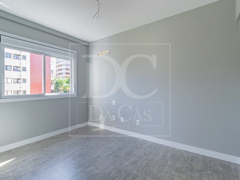 Apartamento à venda com 83m², 2 dormitórios, 2 suítes, 2 vagas no bairro Petrópolis em Porto Alegre