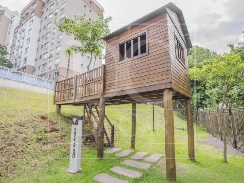 Apartamento à venda com 62m², 2 dormitórios, 1 suíte, 1 vaga no bairro Jardim Carvalho em Porto Alegre