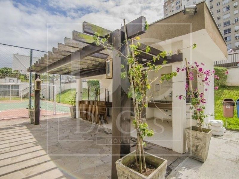 Apartamento à venda com 62m², 2 dormitórios, 1 suíte, 1 vaga no bairro Jardim Carvalho em Porto Alegre