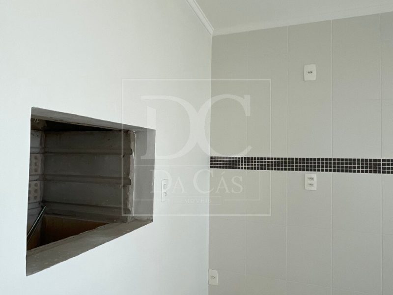 Apartamento à venda com 69m², 2 dormitórios, 1 suíte, 2 vagas no bairro Santo Antônio em Porto Alegre