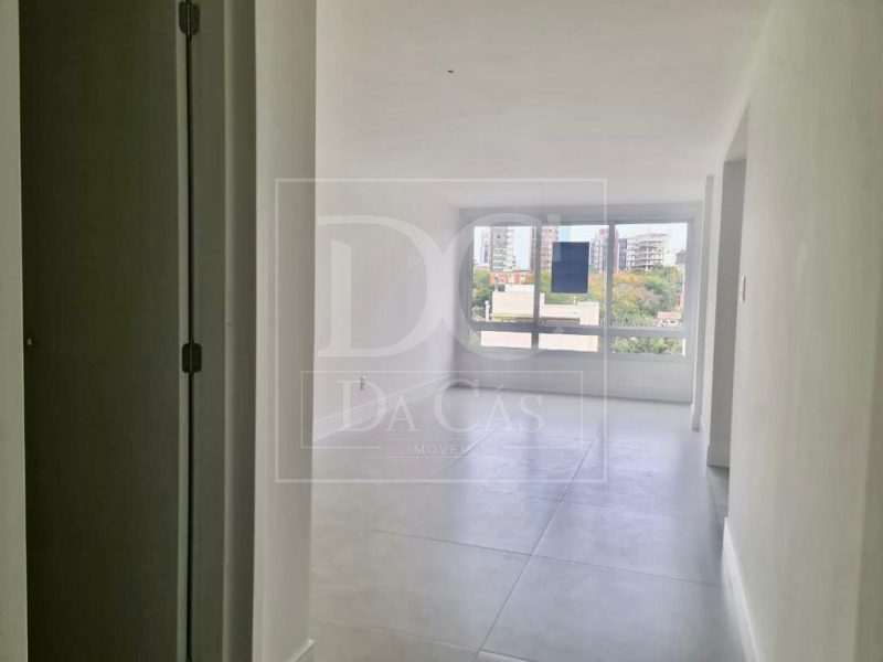 Apartamento à venda com 52m², 1 dormitório, 1 suíte, 2 vagas no bairro Higienópolis em Porto Alegre