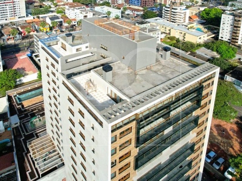 Cobertura à venda com 311m², 3 dormitórios, 3 suítes, 3 vagas no bairro Menino Deus em Porto Alegre