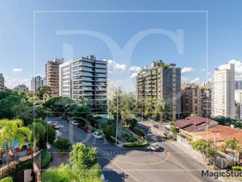 Apartamento à venda com 168m², 3 dormitórios, 1 suíte no bairro Bela Vista em Porto Alegre