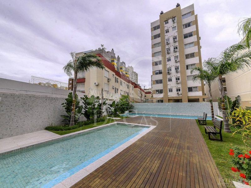 Apartamento à venda com 59m², 2 dormitórios, 1 suíte, 1 vaga no bairro Santana em Porto Alegre