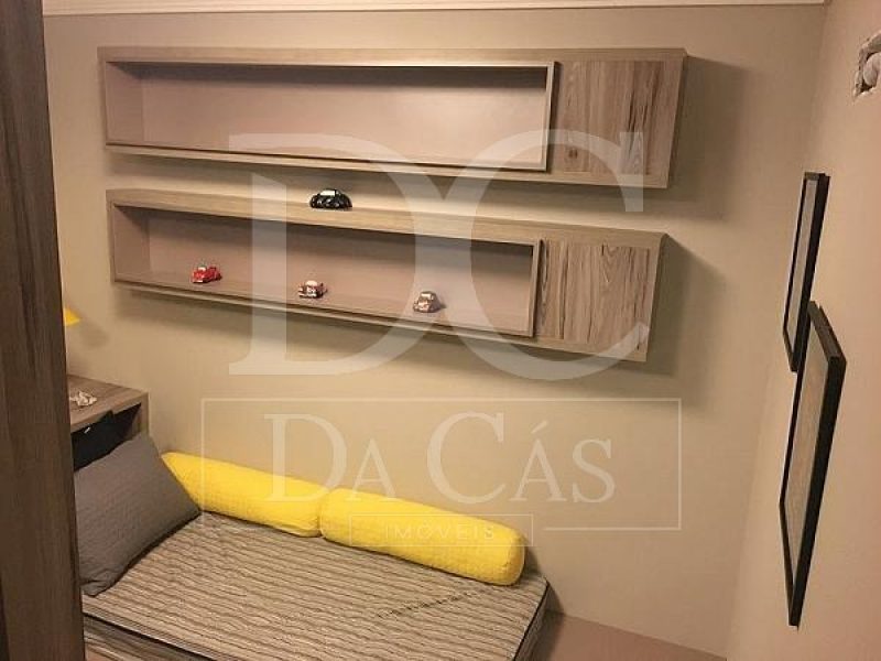 Apartamento à venda com 74m², 3 dormitórios, 1 suíte, 2 vagas no bairro Rio Branco em Porto Alegre