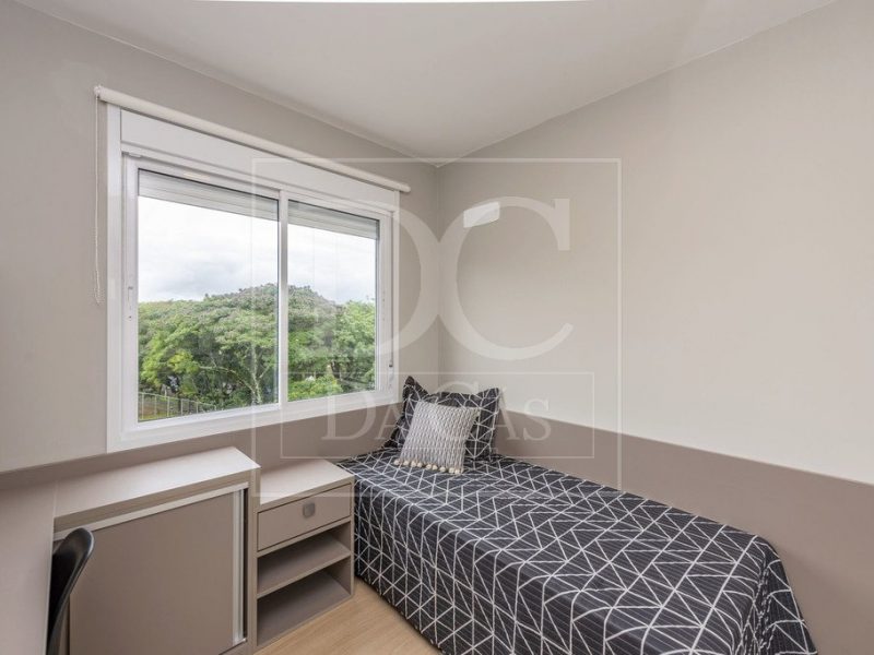 Apartamento à venda com 65m², 3 dormitórios, 1 suíte, 1 vaga no bairro Petrópolis em Porto Alegre