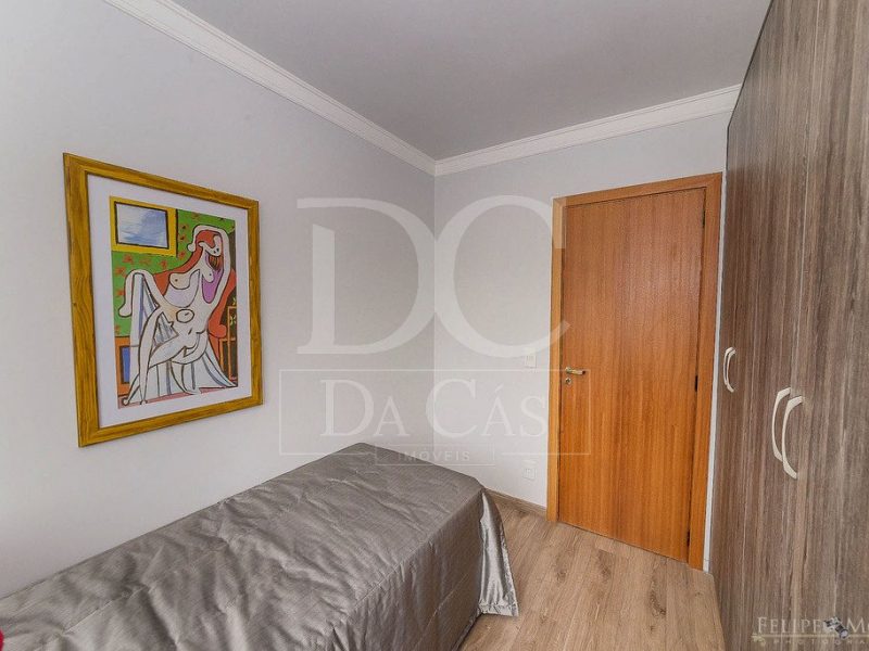 Apartamento à venda com 51m², 2 dormitórios, 1 vaga no bairro Santana em Porto Alegre