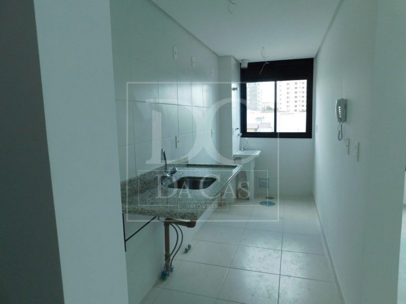 Apartamento à venda com 63m², 2 dormitórios, 1 suíte, 2 vagas no bairro Bom Jesus em Porto Alegre