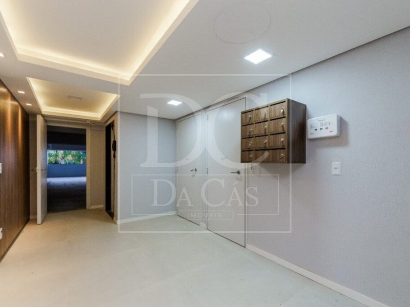 Apartamento à venda com 83m², 2 dormitórios, 2 suítes, 2 vagas no bairro Petrópolis em Porto Alegre