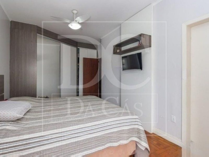 Apartamento à venda com 175m², 4 dormitórios, 1 suíte, 1 vaga no bairro Higienópolis em Porto Alegre