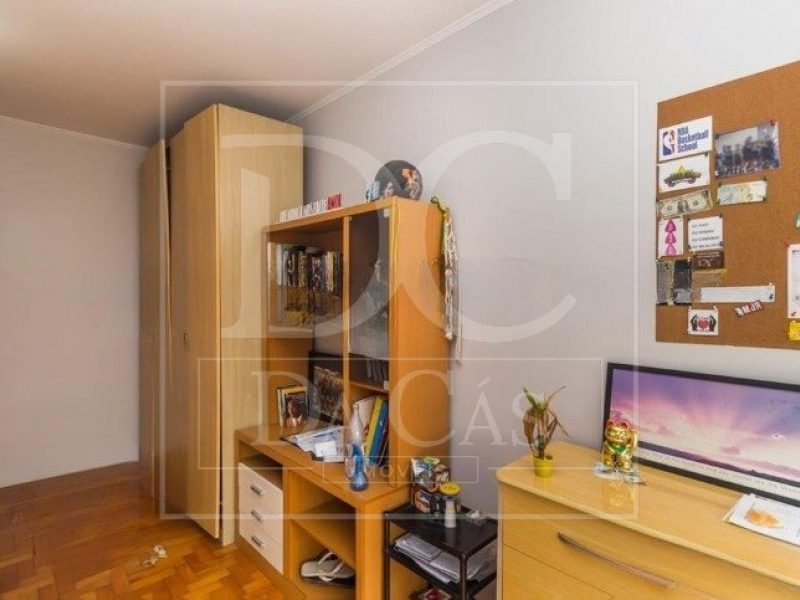 Apartamento à venda com 175m², 4 dormitórios, 1 suíte, 1 vaga no bairro Higienópolis em Porto Alegre