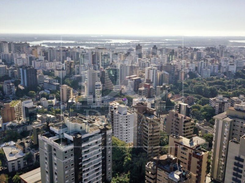 Apartamento à venda com 131m², 3 dormitórios, 3 suítes, 2 vagas no bairro Rio Branco em Porto Alegre