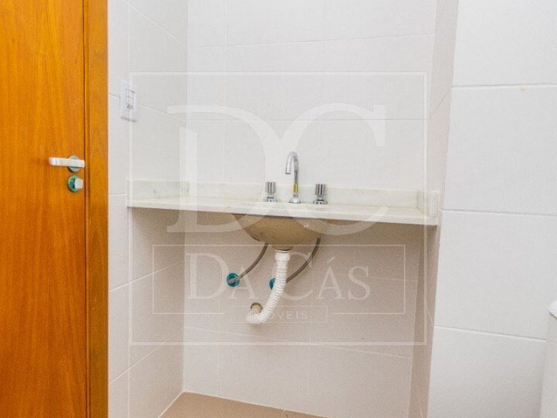 Apartamento à venda com 84m², 2 dormitórios, 1 suíte, 1 vaga no bairro Menino Deus em Porto Alegre