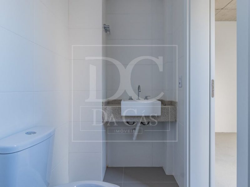 Apartamento à venda com 111m², 2 dormitórios, 2 suítes, 2 vagas no bairro Mont Serrat em Porto Alegre