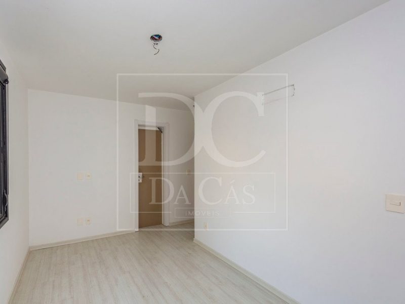 Apartamento à venda com 63m², 2 dormitórios, 1 suíte, 2 vagas no bairro Bom Jesus em Porto Alegre