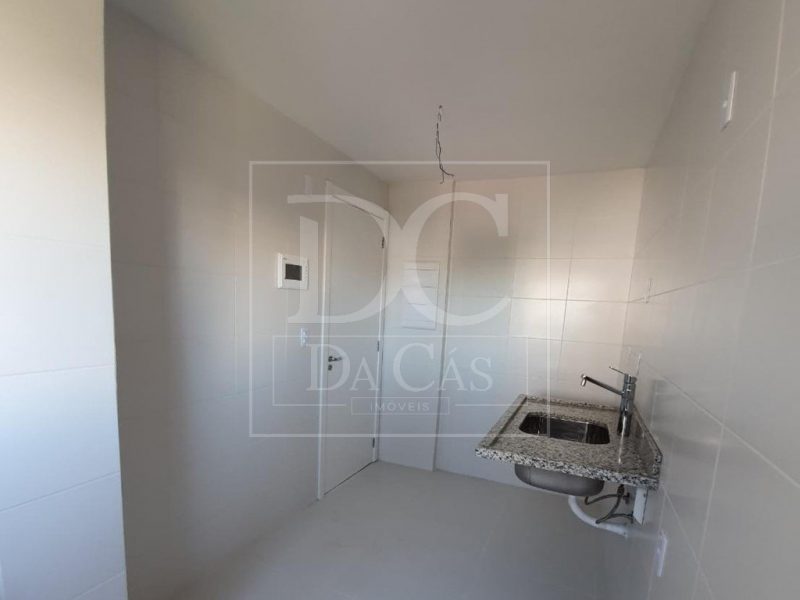 Apartamento à venda com 71m², 2 dormitórios, 1 suíte, 2 vagas no bairro Petrópolis em Porto Alegre