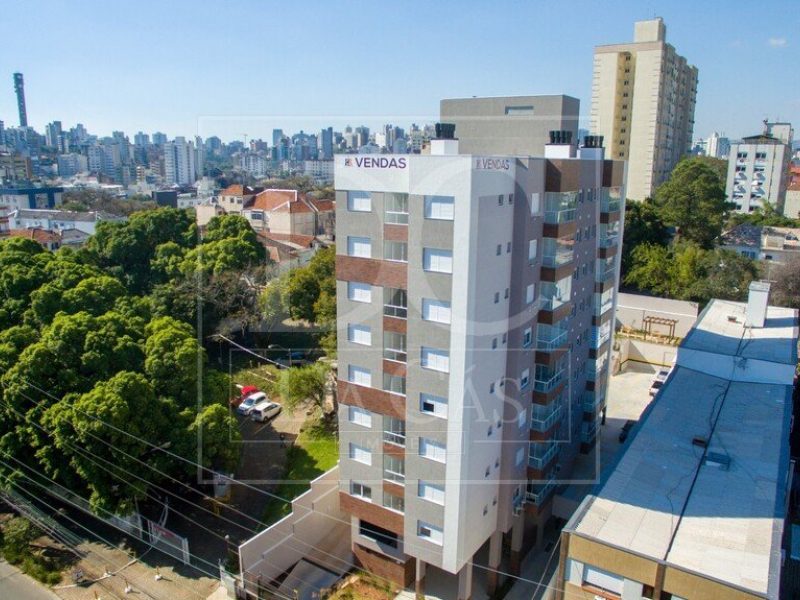 Apartamento à venda com 85m², 3 dormitórios, 1 suíte, 2 vagas no bairro Bela Vista em Porto Alegre