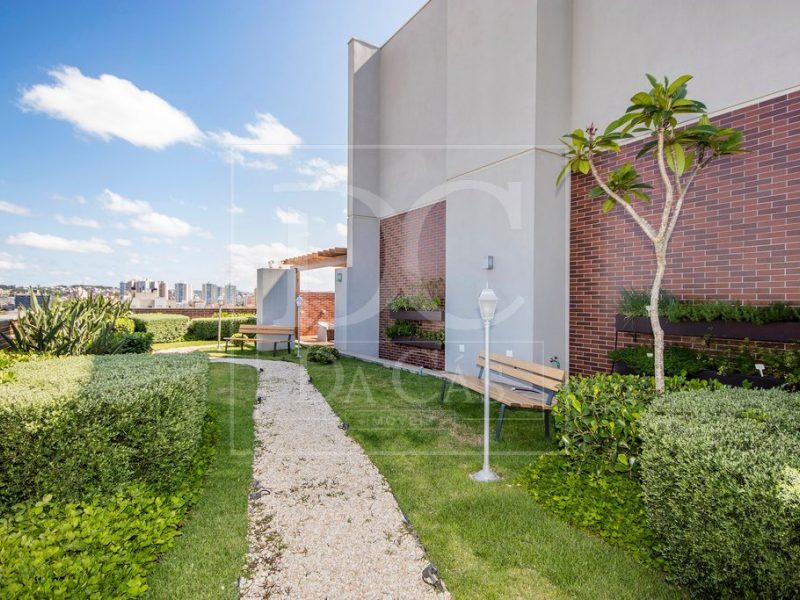 Apartamento à venda com 69m², 2 dormitórios, 1 suíte, 1 vaga no bairro Cristo Redentor em Porto Alegre