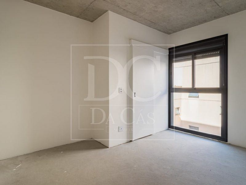 Apartamento à venda com 86m², 2 dormitórios, 2 suítes, 1 vaga no bairro Mont Serrat em Porto Alegre