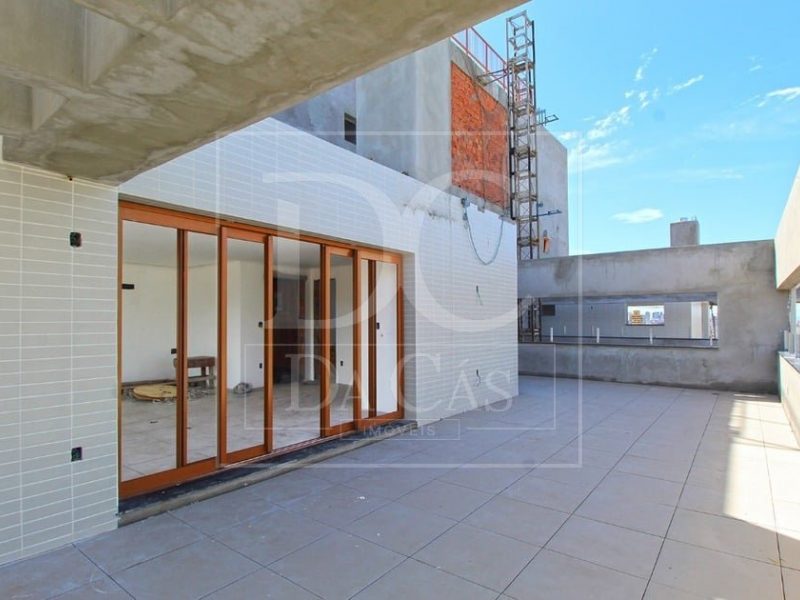 Apartamento à venda com 153m², 3 dormitórios, 3 suítes, 2 vagas no bairro Menino Deus em Porto Alegre