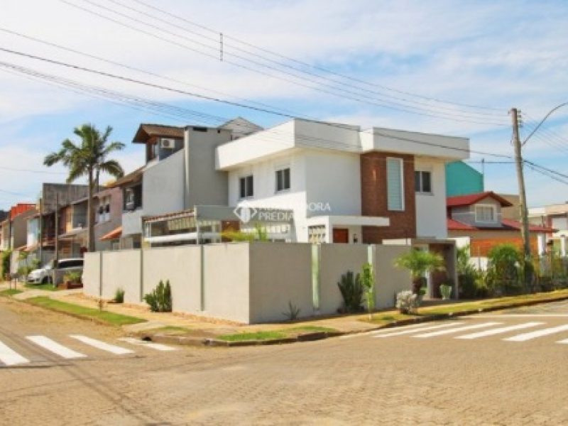 Casa em Condomínio à venda com 1.737m², 3 dormitórios, 1 suíte, 2 vagas no bairro hipica em Porto Alegre