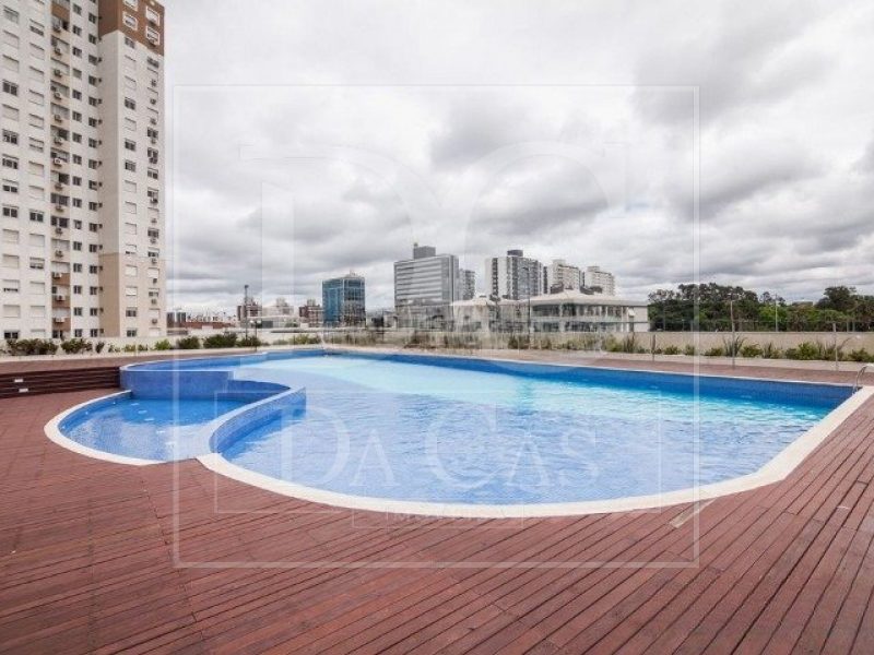 Apartamento à venda com 68m², 2 dormitórios, 1 suíte, 1 vaga no bairro Vila Ipiranga em Porto Alegre