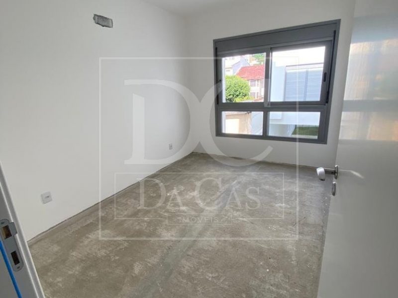 Apartamento à venda com 123m², 3 dormitórios, 1 suíte, 2 vagas no bairro Chácara das Pedras em Porto Alegre