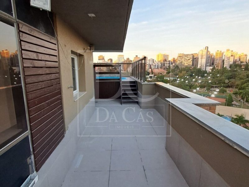 Apartamento à venda com 246m², 3 dormitórios, 1 suíte, 3 vagas no bairro Bela Vista em Porto Alegre