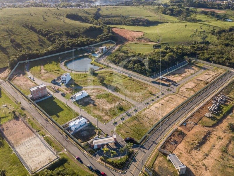 Casa em Condomínio à venda com 122m², 3 dormitórios, 3 suítes, 2 vagas no bairro Petrópolis em Porto Alegre