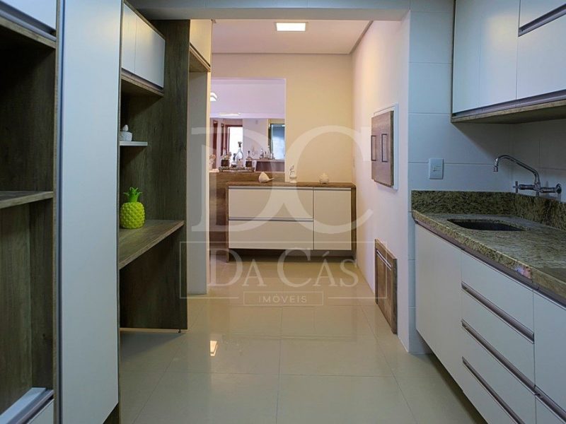 Apartamento à venda com 87m², 2 dormitórios, 1 suíte, 2 vagas no bairro Passo da Areia em Porto Alegre