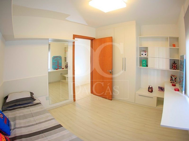 Apartamento à venda com 87m², 2 dormitórios, 1 suíte, 2 vagas no bairro Passo da Areia em Porto Alegre