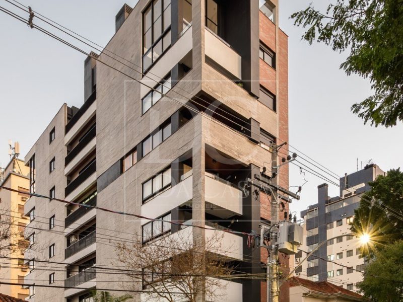 Apartamento à venda com 180m², 2 dormitórios, 2 suítes, 2 vagas no bairro Petrópolis em Porto Alegre