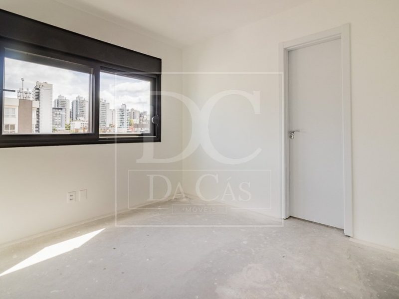 Apartamento à venda com 103m², 1 dormitório, 1 suíte, 2 vagas no bairro Rio Branco em Porto Alegre