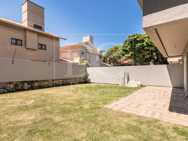 Casa em Condomínio à venda com 685m², 3 dormitórios, 3 suítes, 3 vagas no bairro Tristeza em Porto Alegre