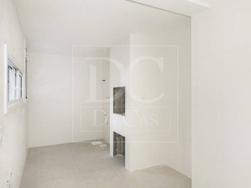 Apartamento à venda com 105m², 3 dormitórios, 1 suíte no bairro Passo da Areia em Porto Alegre