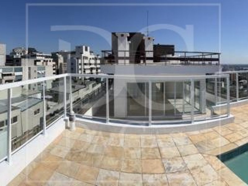 Apartamento à venda com 547m², 4 dormitórios, 1 suíte, 4 vagas no bairro Floresta em Porto Alegre