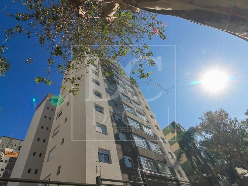 Apartamento à venda com 105m², 3 dormitórios, 1 suíte, 2 vagas no bairro Petrópolis em Porto Alegre