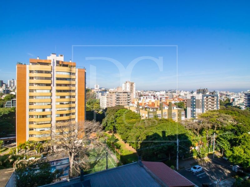 Apartamento à venda com 107m², 3 dormitórios, 3 suítes, 2 vagas no bairro Bela Vista em Porto Alegre