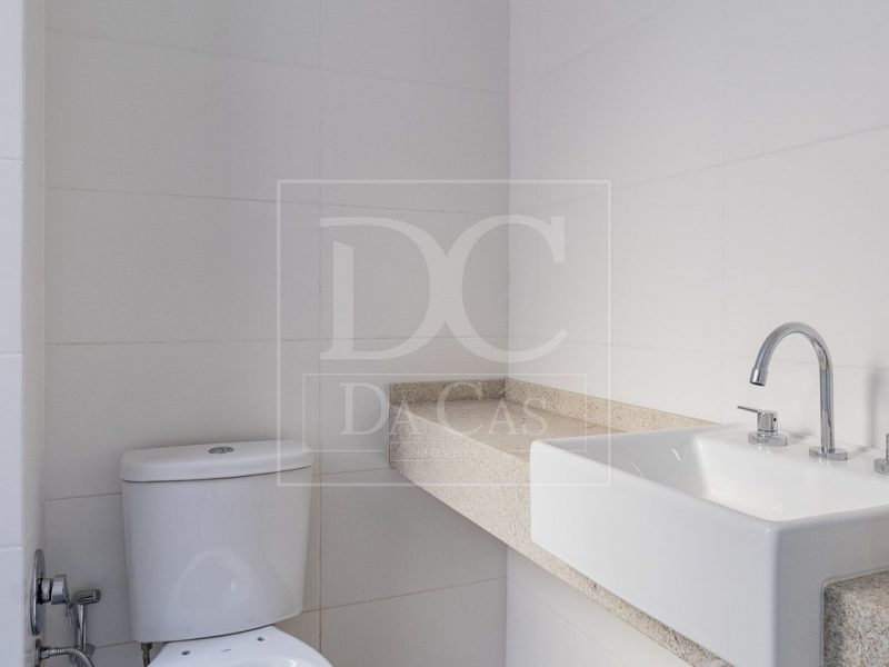 Apartamento à venda com 111m², 2 dormitórios, 2 suítes, 2 vagas no bairro Mont Serrat em Porto Alegre