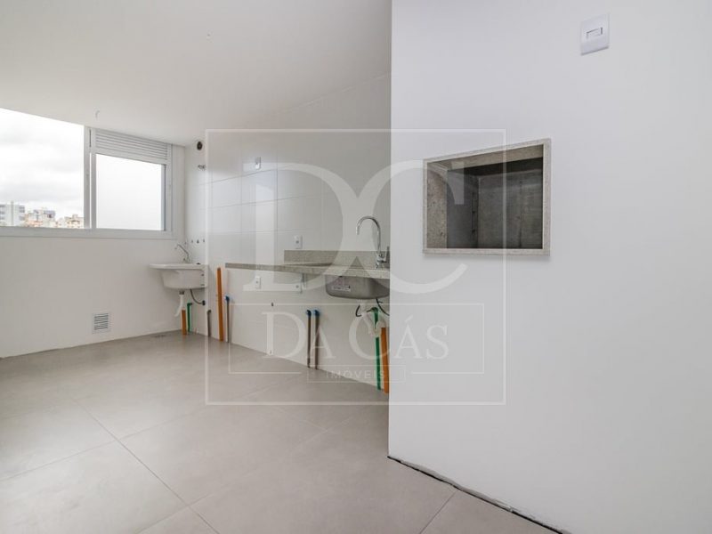 Apartamento à venda com 73m², 2 dormitórios, 1 suíte, 2 vagas no bairro Petrópolis em Porto Alegre