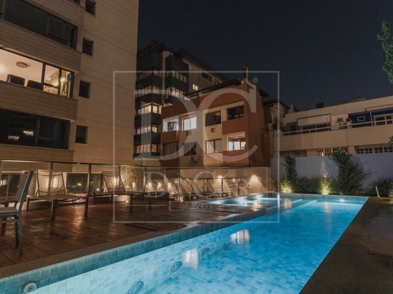 Apartamento à venda com 124m², 3 dormitórios, 3 suítes, 2 vagas no bairro Moinhos de Vento em Porto Alegre