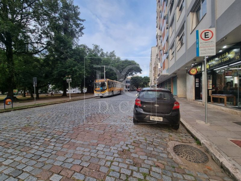 Apartamento à venda com 33m², 1 dormitório no bairro Centro Histórico em Porto Alegre