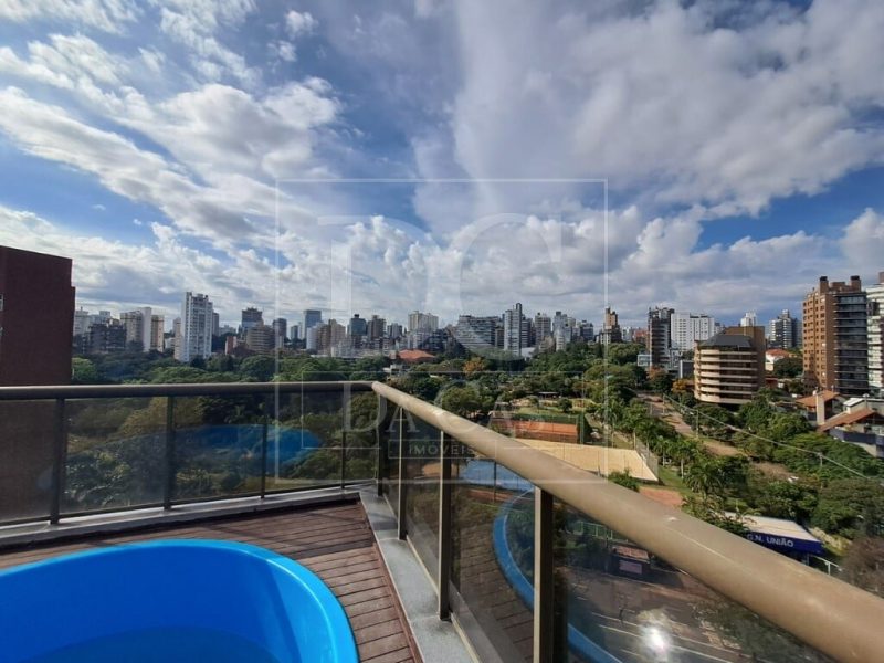 Apartamento à venda com 246m², 3 dormitórios, 1 suíte, 3 vagas no bairro Bela Vista em Porto Alegre