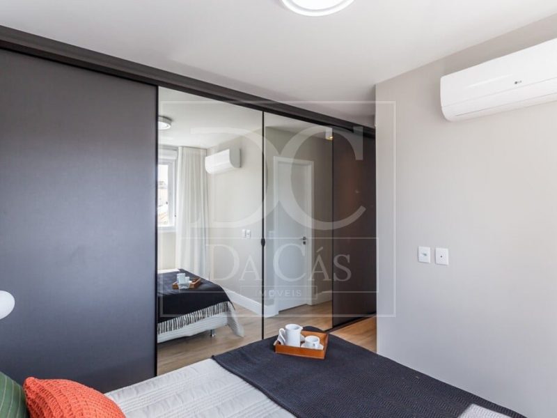 Apartamento à venda com 73m², 2 dormitórios, 1 suíte, 2 vagas no bairro Petrópolis em Porto Alegre